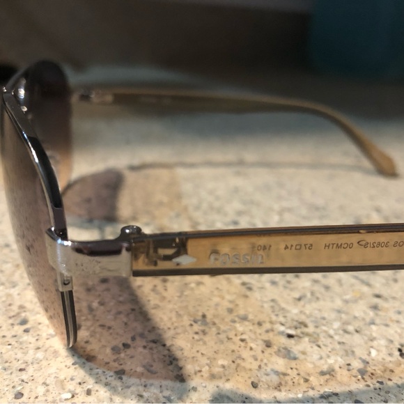 Fossil sunglasses - Picture 2 of 3